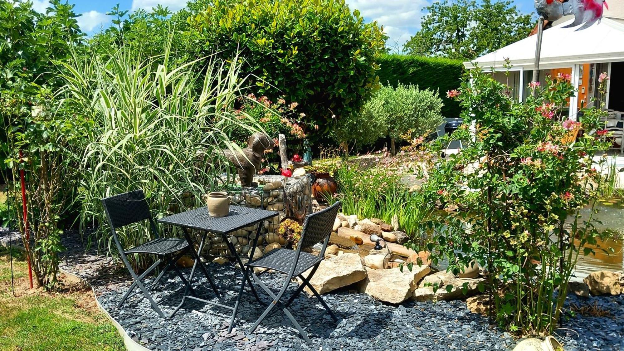 Cercy-la-Tour Chez Marie Bed & Breakfast エクステリア 写真